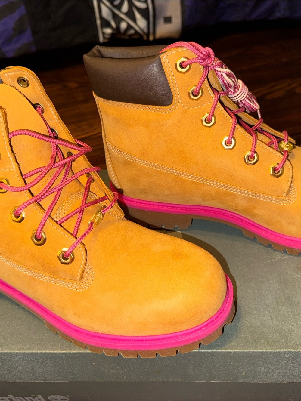 Timberland TB08492A Premium 6” Waterproof Wheat Pink Nubuck Boots Size 7 NIB
